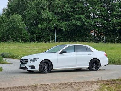 Weiß Gebraucht 2016 Mercedes E200 Limousine | 20.000 € (Guter Preis)