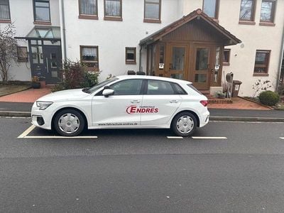 Gebraucht Audi A3 S-Line 116 PS (85 kW) 2021 Weiß Limousine