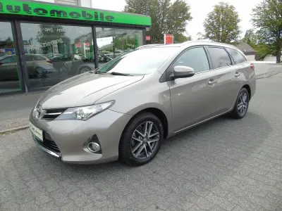 Gebraucht Toyota Auris Touring Sports Comfort 132 PS (97 kW) 2015 Braun Kombi