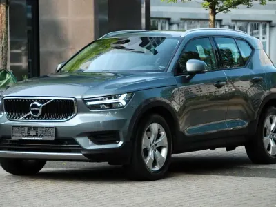 Brugt Volvo XC40 Momentum 190 HK (139 kW) 2019 Grå SUV