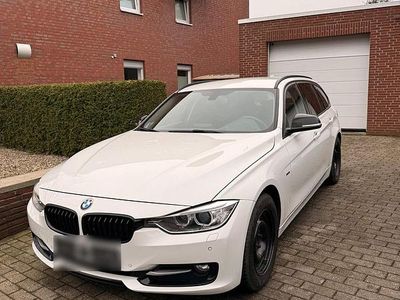 Gebraucht BMW 320 Sport Line 184 PS (135 kW) 2013 Weiß Kombi