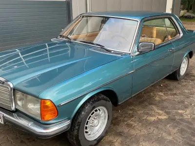 Gebraucht Mercedes 280 185 PS (136 kW) 1980 Grün Coupé