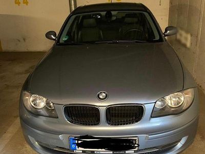 Gebraucht BMW 116 122 PS (89 kW) 2009 Blau Kleinwagen