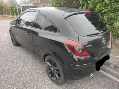 Gebraucht Opel Corsa 87 PS (63 kW) 2010 Schwarz Kleinwagen