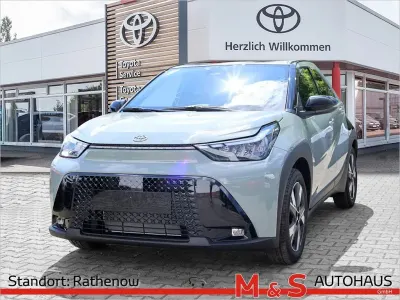 Neu Toyota Aygo X 116 PS (85 kW) 2026 Grün SUV