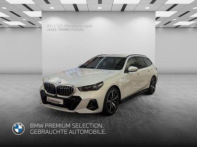 Gebraucht BMW 520 M Sport 197 PS (144 kW) 2025 Weiß Kombi