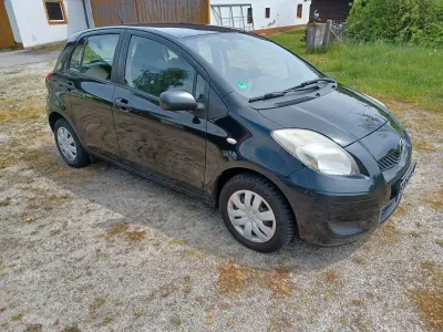 Gebraucht Toyota Yaris Sol 69 PS (50 kW) 2009 Schwarz Kleinwagen