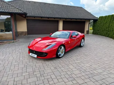Gebraucht Ferrari 812 795 PS (584 kW) 2022 Rot Cabrio