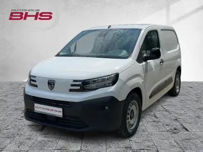 Neu Peugeot Partner 136 PS (100 kW) 2025 Kaolin weiß (weiß) Van / Kleinbus