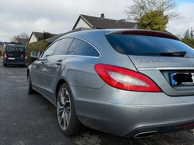 Gebraucht Mercedes CLS350 Shooting Brake 265 PS (194 kW) 2013 Grau Kombi