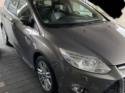 Gebraucht Ford Focus Titanium 182 PS (133 kW) 2014 Braun Kombi