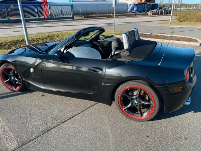 Second-hand BMW Z4 192 CP (141 kW) 2004 Negru Cabrio