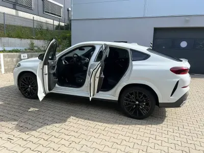 Gebraucht BMW X6 M Sport 298 PS (219 kW) 2025 Weiß SUV