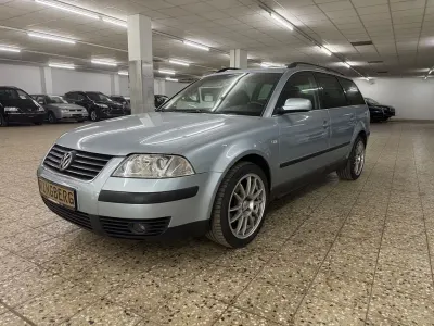 Gebraucht VW Passat Highline 150 PS (110 kW) 2003 Blau Kombi