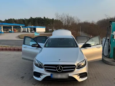 Gebraucht Mercedes E300 245 PS (180 kW) 2019 Silber Limousine