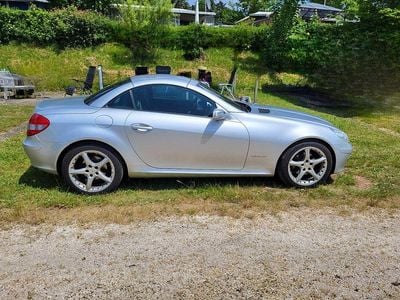 Second-hand Mercedes SLK200 163 CP (119 kW) 2004 Argintiu Cabrio