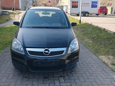 Second-hand Opel Zafira 140 CP (102 kW) 2006 Albastru Monovolum