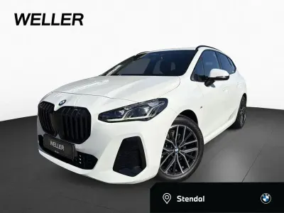 Gebraucht BMW 220 M Sport 170 PS (125 kW) 2025 Weiss Van / Kleinbus