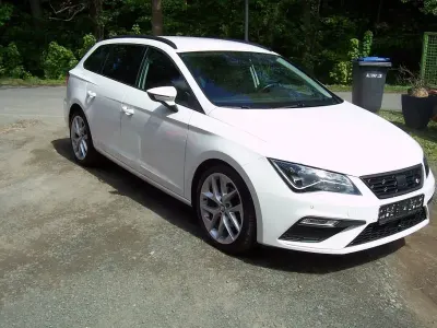 Używany Seat Leon ST FR 150 KM (110 kW) 2018 Biały Kombi