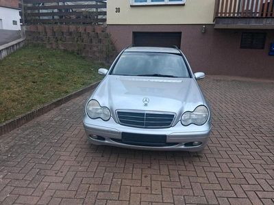 Gebraucht Mercedes C220 143 PS (105 kW) 2002 Silber Kombi