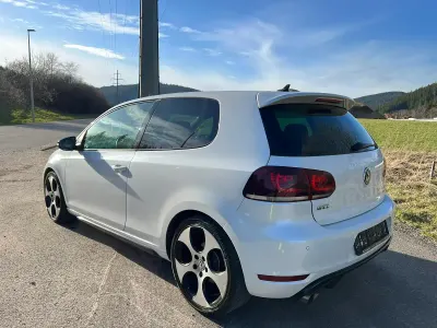Gebraucht VW Golf VI Sport 260 PS (191 kW) 2011 Weiß Kleinwagen