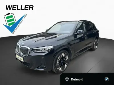Gebraucht BMW iX3 M Sport 210 kW (286 PS) 2025 Carbonschwarz (schwarz) SUV
