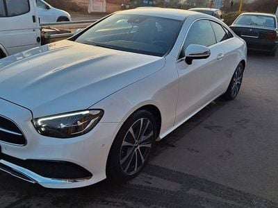Weiß Gebraucht 2021 Mercedes E200 Coupé | 32.999 € (Fairer Preis)