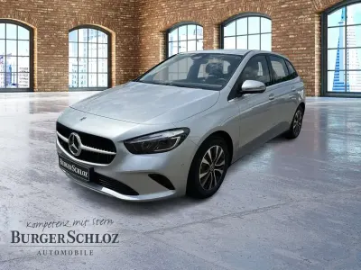 Gebraucht Mercedes B180 136 PS (100 kW) 2025 Metalliclack hightechsilber Kleinwagen