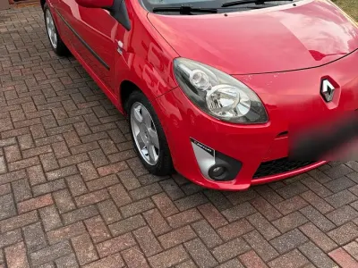 Gebraucht Renault Twingo Rip Curl 76 PS (55 kW) 2009 Rot Kleinwagen