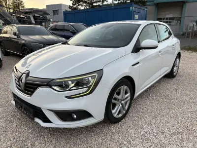 Usata Renault Mégane IV 116 CV (85 kW) 2020 Bianco Berlina
