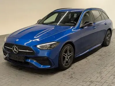 Gebraucht Mercedes C220 AMG line 220 PS (161 kW) 2023 Spektralblaumet. Limousine