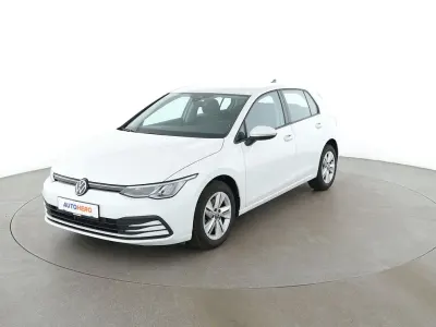 Gebraucht VW Golf VIII Life 2024 Weiß Limousine