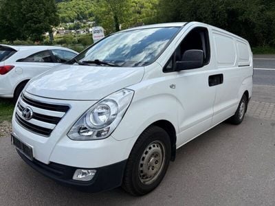 Hyundai H-1