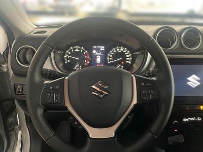 Second-hand Suzuki Vitara Comfort 129 CP (94 kW) 2024 Argintiu SUV