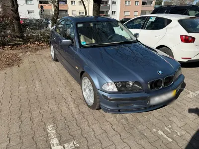 Gebraucht BMW 323 170 PS (125 kW) 2000 Blau Limousine