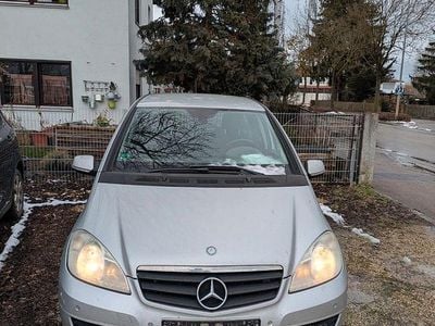 Gebraucht Mercedes A180 109 PS (80 kW) 2010 Silber Kleinwagen