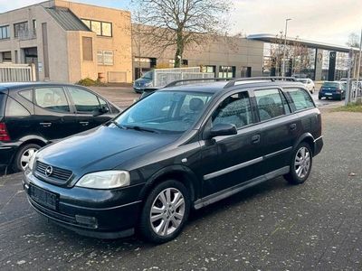 Schwarz Gebraucht 2001 Opel Astra Limousine | 1.100 € (Fairer Preis)