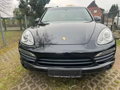 Gebraucht Porsche Cayenne 382 PS (280 kW) 2013 Tiefschwarzmetallic SUV