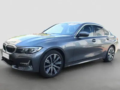 Gebraucht BMW 320 190 PS (139 kW) 2020 Grau Limousine