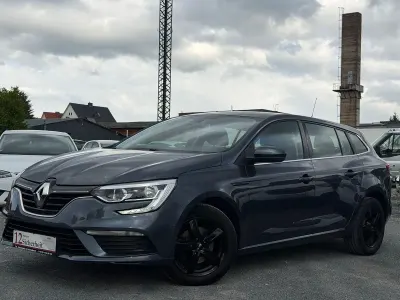 Gebraucht Renault Mégane GrandTour Play 101 PS (74 kW) 2017 Grau Kombi