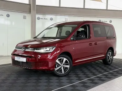 Second-hand VW Caddy Maxi 150 CP (110 kW) 2025 Roșu Monovolum