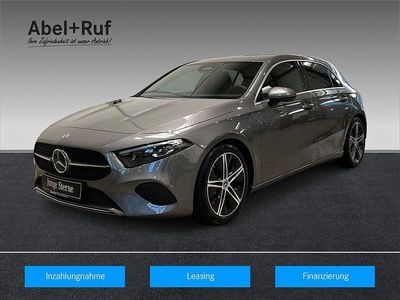 Grau Gebraucht 2024 Mercedes A220 Progressive Limousine | 32.989 € (Guter Preis)