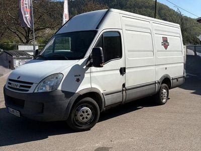 Usata Iveco Daily 116 CV (85 kW) 2009 Bianco Berlina