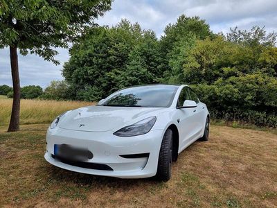 Gebraucht Tesla Model 3 Standard Range 224 kW (305 PS) 2021 Weiß Limousine