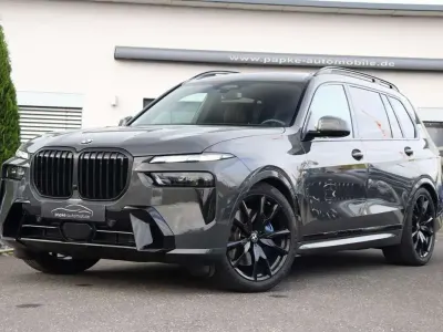 Usata BMW X7 M Sport 352 CV (258 kW) 2024 Grigio SUV