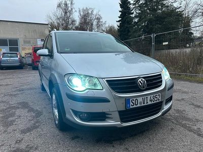 VW Touran Cross
