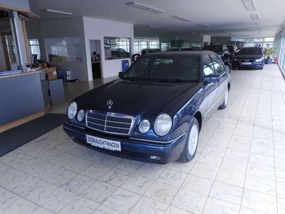 gebraucht Mercedes E230 Elegance