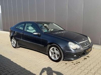 Gebraucht Mercedes C200 163 PS (119 kW) 2007 Tenoritgrau  metalliclack Coupé