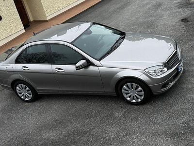 Second-hand Mercedes C180 156 CP (114 kW) 2008 Argintiu Berlinǎ