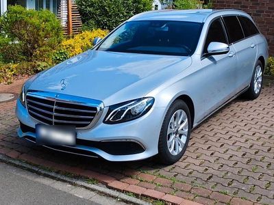 Second-hand Mercedes E220 Exclusive 194 CP (142 kW) 2017 Argintiu Break